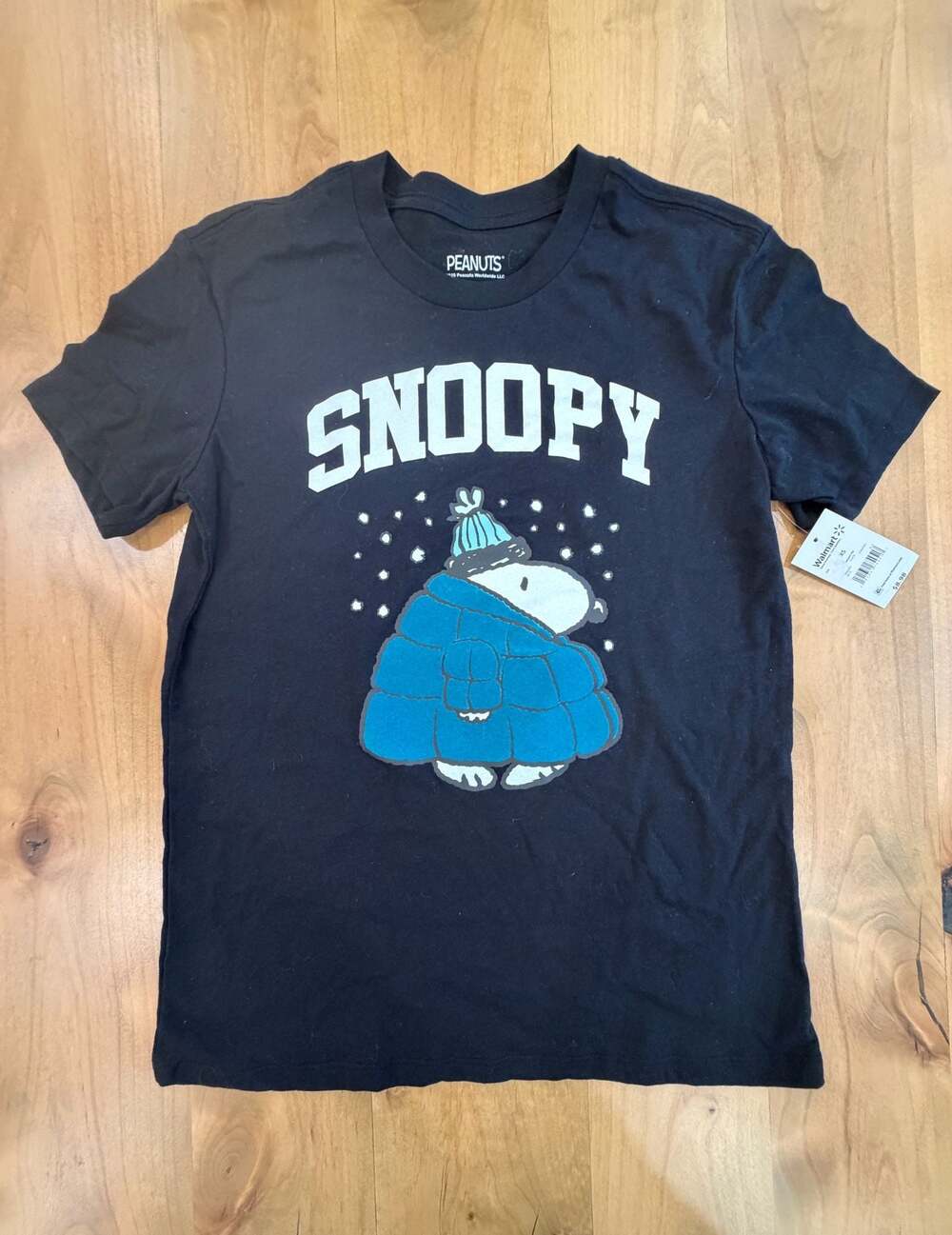 Peanuts Snoopy Winter Graphic T-Shirt Black Size XS